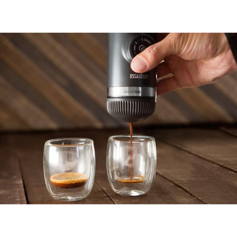 Портативная эспрессо-кофеварка Wacaco Nanopresso серая с чехлом, механическая, для молотого кофе — 5