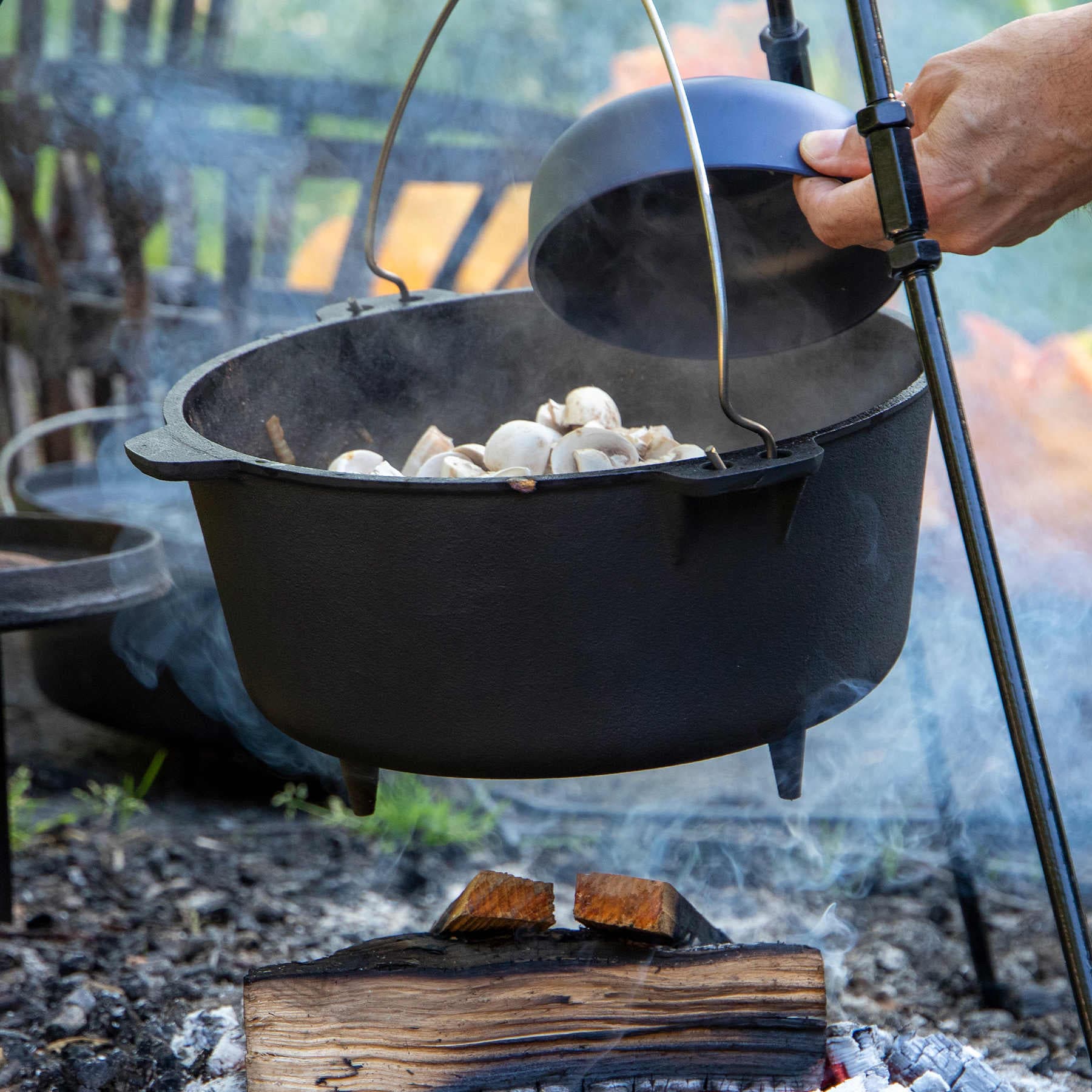 Казан з кришкою Bo-Camp Dutch Oven Cast Iron 31 cm / 7.1 L Black (2122415) — 5