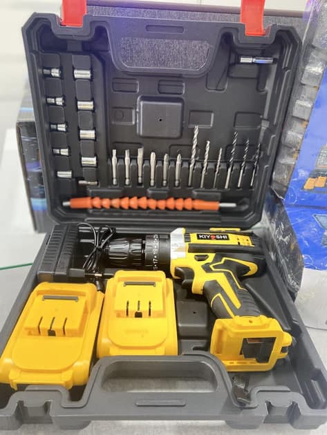 Шуруповерт Electric Drill KAR 600 з набором слюсарного інструменту ∙ Універсальний шуруповерт з насадками Electric Drill 24W — 4