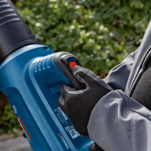 Професійна повітродувка акумуляторна Bosch GBL 18V-750 Professional (без акб і з/п) — фото 6