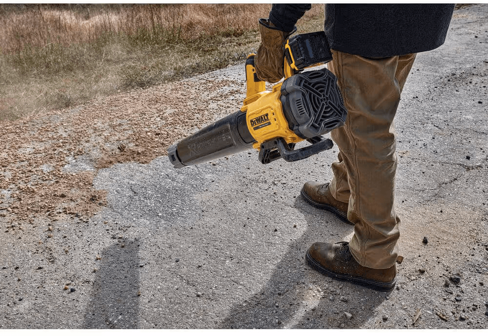 Професійна повітродувка акумуляторна безщіткова DeWALT DCMBL562N (без акума і зарядки) — фото 3