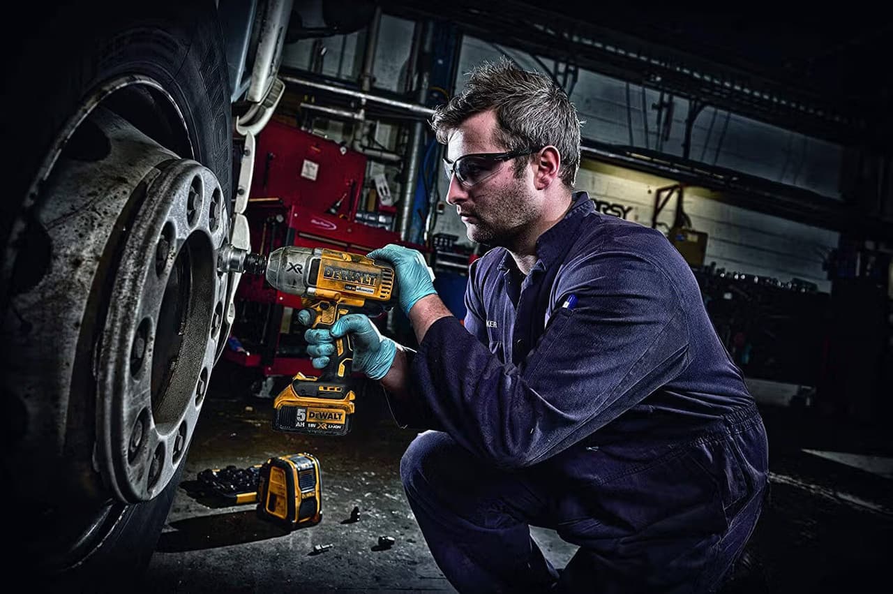 Гайковерт акумуляторний ударний безщітковий DeWALT DCF899N 18 В, 950 Н·м, 1/2″, без АКБ і ЗП — фото 10