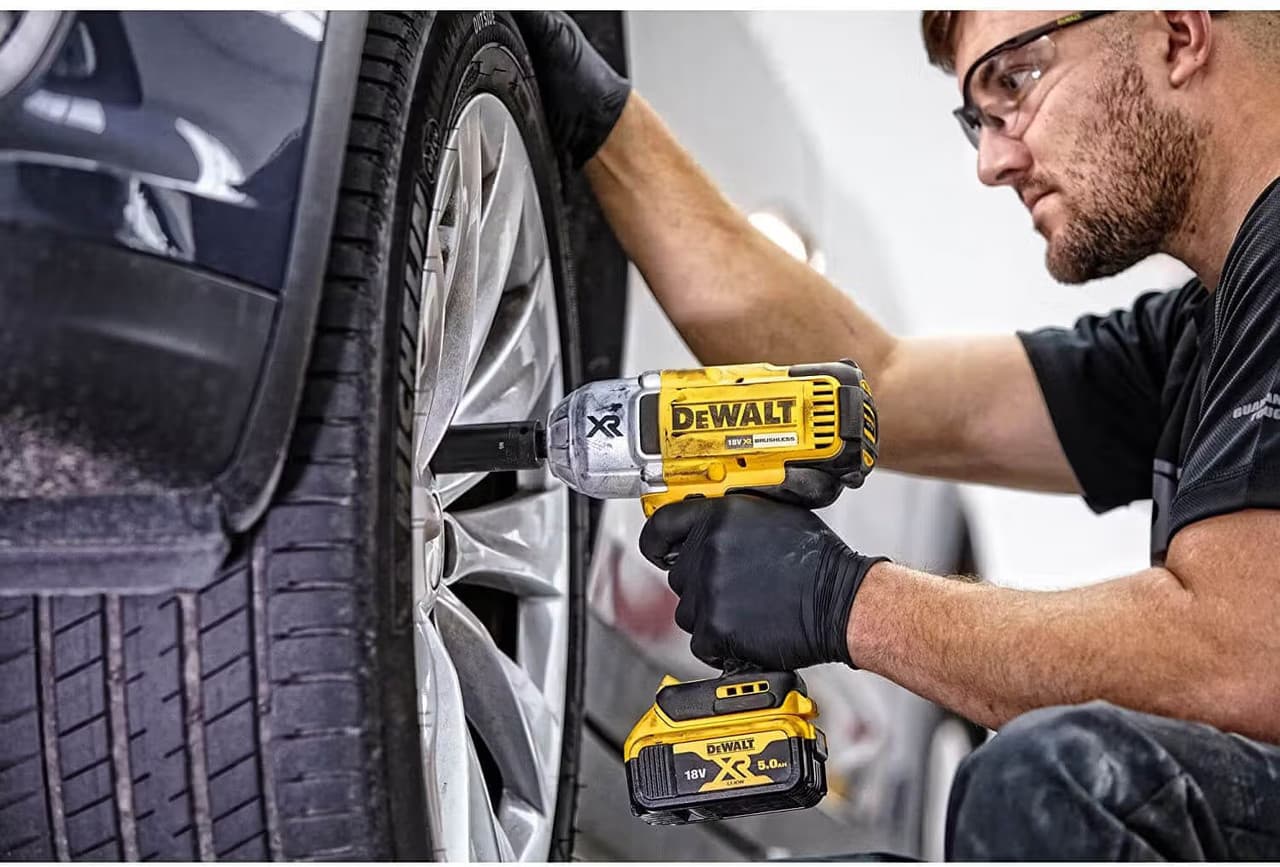 Гайковерт акумуляторний ударний безщітковий DeWALT DCF899N 18 В, 950 Н·м, 1/2″, без АКБ і ЗП — фото 9