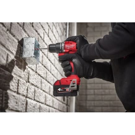 Дриль-шурупокрут акумуляторний ударний безщітковий Milwaukee M18 BLPDRC-402C 18 В, 60,5 Н·м, 2 АКБ 4 А·год — фото 9