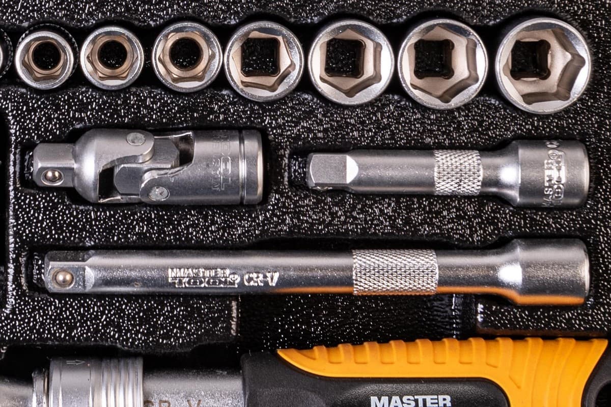 Набір інструментів MASTERTOOL PROFI ¼" 45 шт 4-13 мм телескопічна тріскачка CrV50BV30 металевий кейс 78-2045 — фото 7