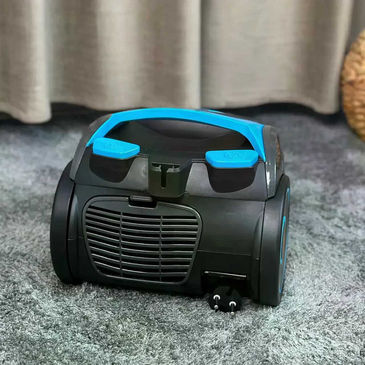 Безмішковий пилосос Skyberg SK-0030 3700 Вт із контейнером 2,5 л — 4