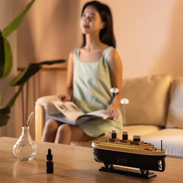 Зволожувач повітря Титанік AND-20-21PCS у вигляді моделі корабля • USB-дифузор ефірної олії humidifier для дому, офісу та декору — 2